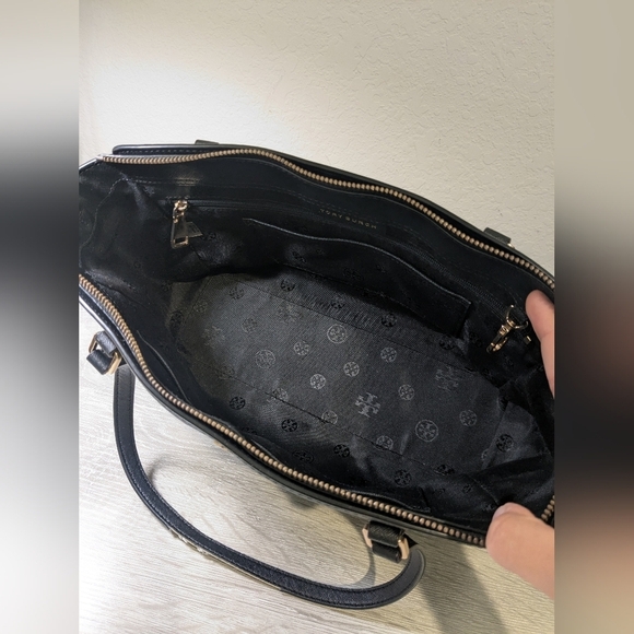 Tory Burch Black Leather Emerson Small Zip Tote Shoulder Bag Classic Designer - Picture 8 of 14